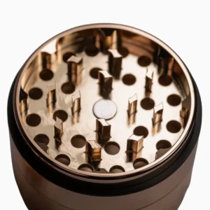 mighty roo grinder copper happyrasta 2.webp