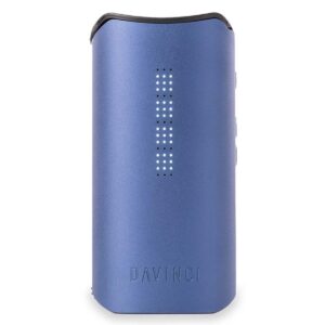 davinci iqc vaporizer sapphire front view with light.jpg