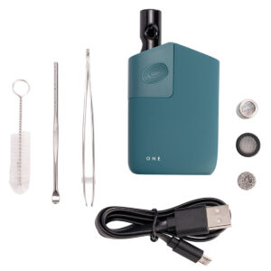 planet of the vapes one magnetic version with all accesories.jpg
