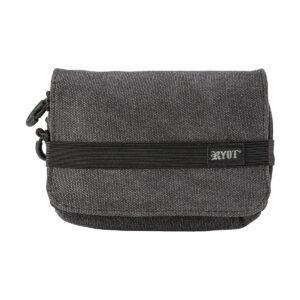ryot piper carbon series travel case black front view.jpg